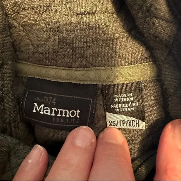 Marmot Annie crocodile color Quilted cowl neck pullover - Picture 5 of 10